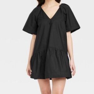 *NWOT* A New Day Black V‑Neck Ruffle Hem Short Sleeve Dress